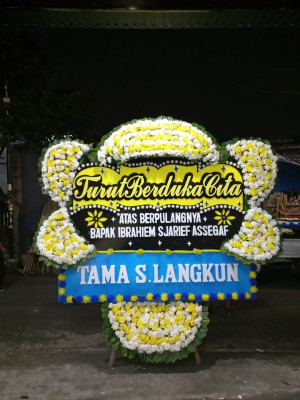 Papan Bunga Duka di Tondo