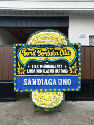 Papan Bunga Duka di Tondo